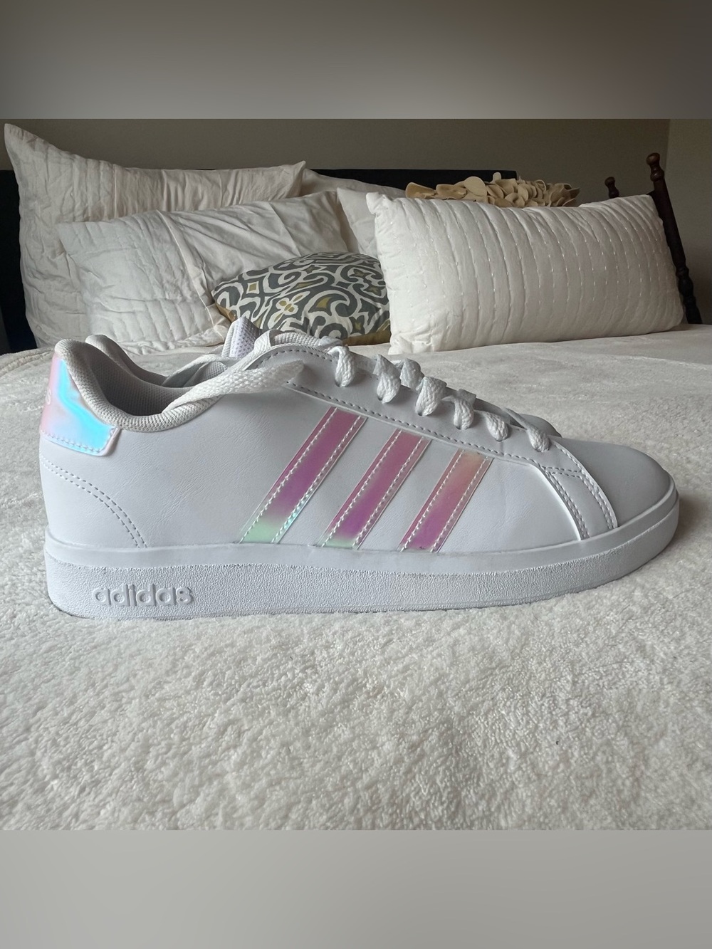 Adidas Girls Grand Court White Low-Top Sneakers with Pink Iridescent Stripes